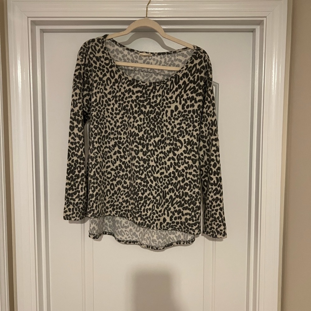 Three Bird Nest animal print top